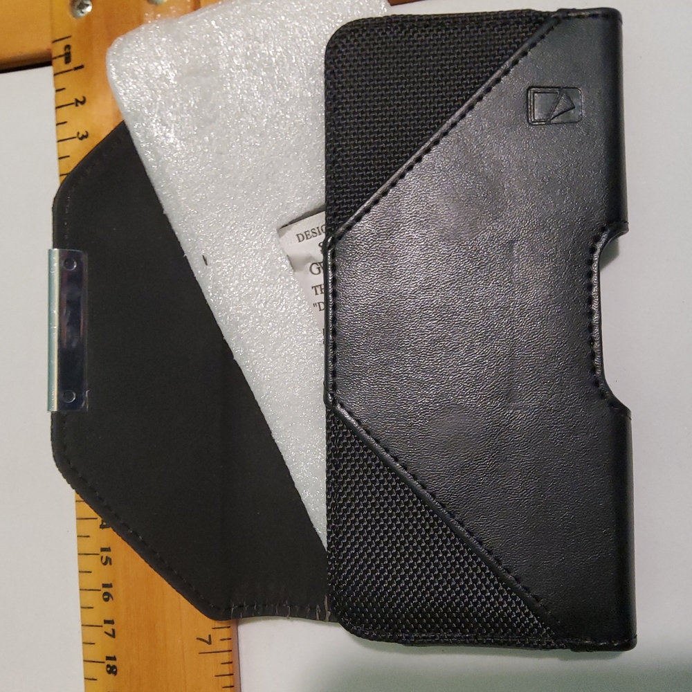 Belt Loop Style Phone Holder - Picture 3 of 8
